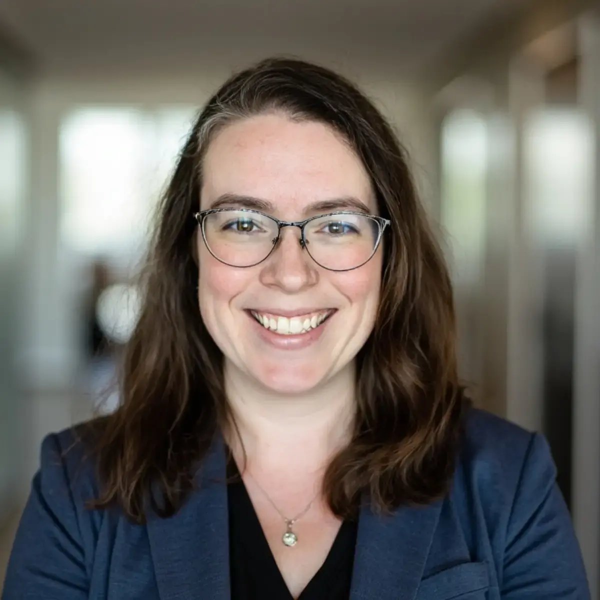 Julia_square_1200x1200